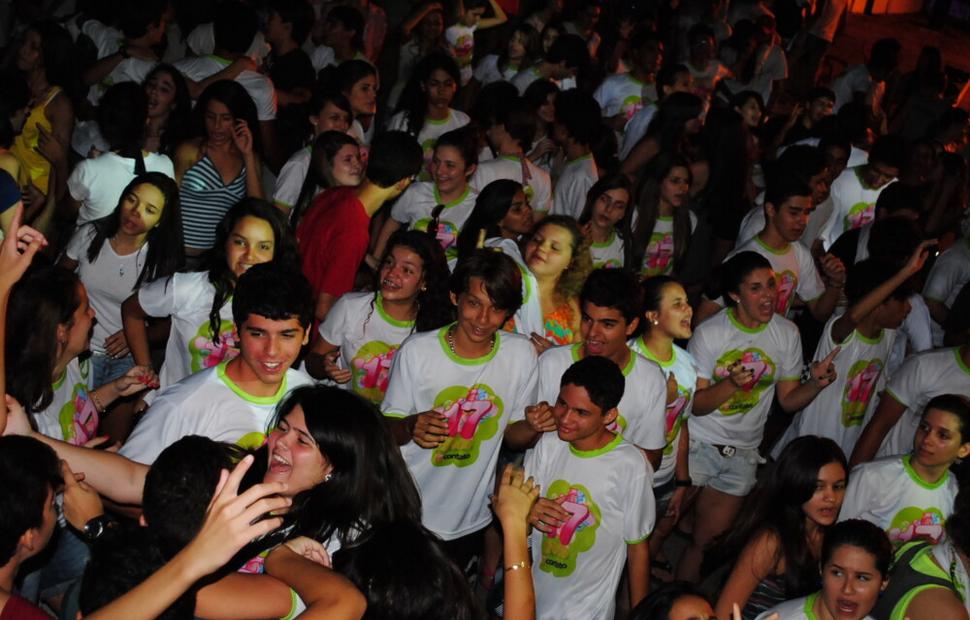 colegio-contato-17-anos-banda-forfun-eco-park-maceio-40-graus-20-anos_0280