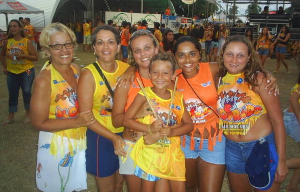 bloco-aloprado-olodum-barra-de-sao-miguel-2006 (347)