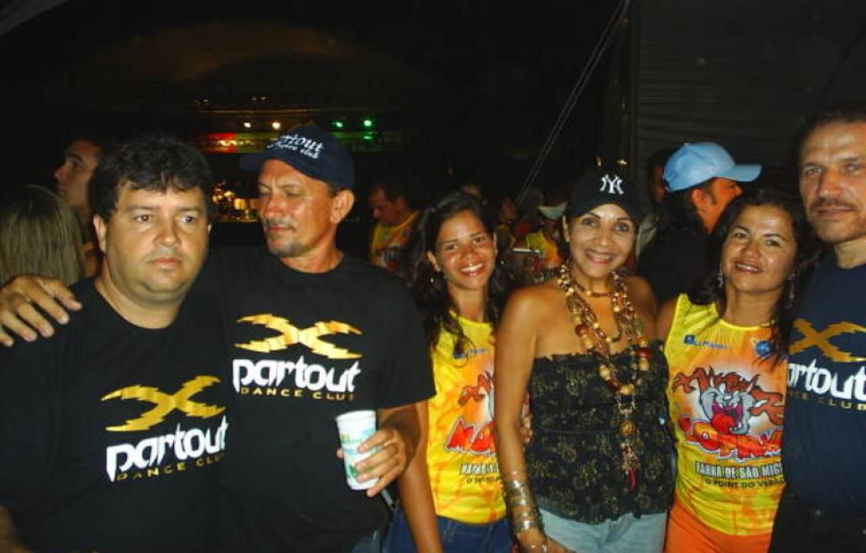 bloco-aloprado-olodum-barra-de-sao-miguel-2006 (50)