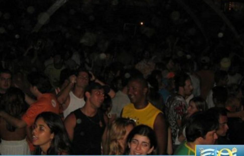 Luau-med-2006 (224)