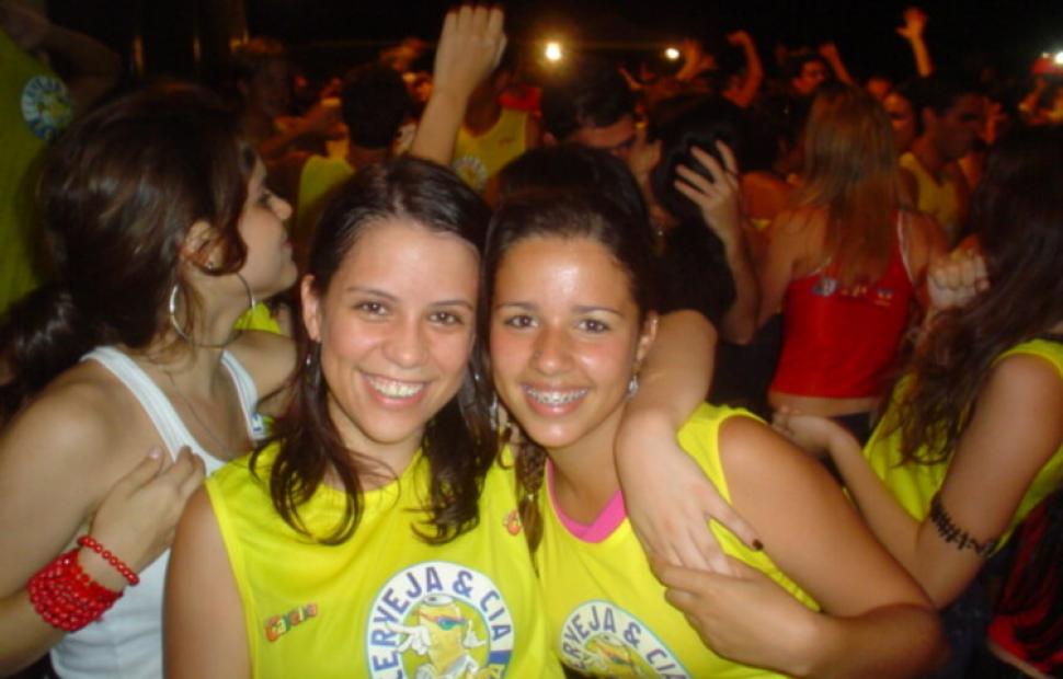 ivete-sangalo-bora-bora-andre-lelys-caveira-e-cia-folia-maceio-2004 (179)