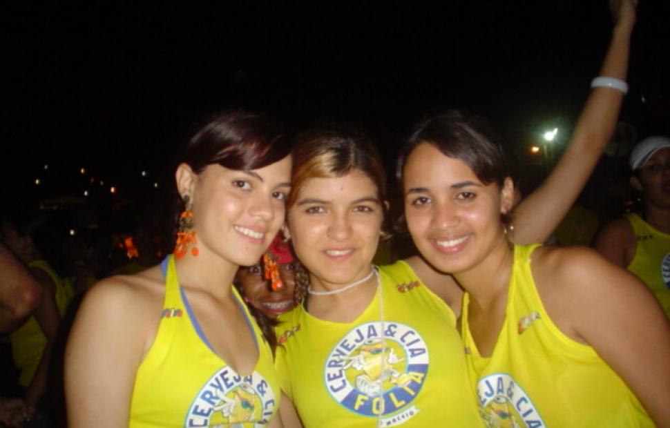 ivete-sangalo-bora-bora-andre-lelys-caveira-e-cia-folia-maceio-2004 (183)