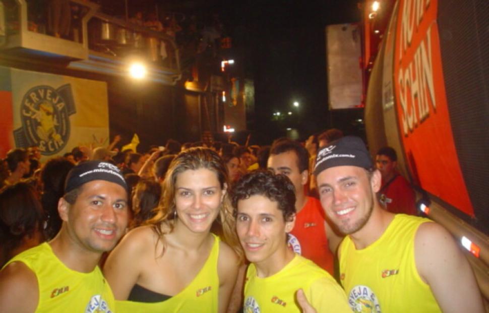 ivete-sangalo-bora-bora-andre-lelys-caveira-e-cia-folia-maceio-2004 (196)