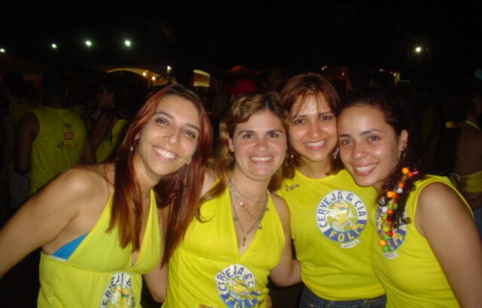 ivete-sangalo-bora-bora-andre-lelys-caveira-e-cia-folia-maceio-2004 (205)