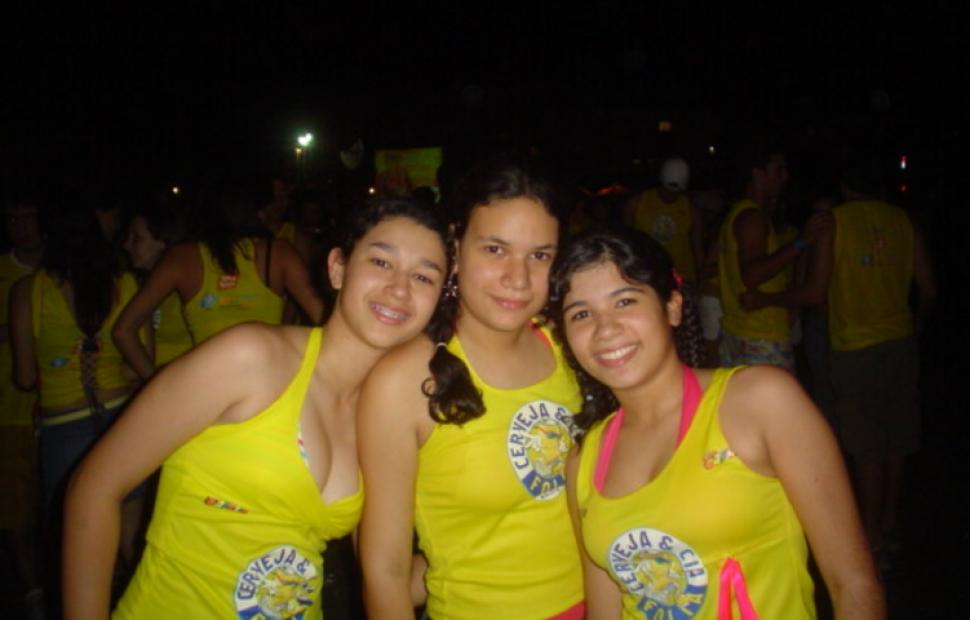 ivete-sangalo-bora-bora-andre-lelys-caveira-e-cia-folia-maceio-2004 (217)