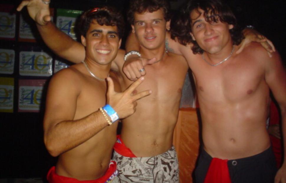 ivete-sangalo-bora-bora-andre-lelys-caveira-e-cia-folia-maceio-2004 (43)