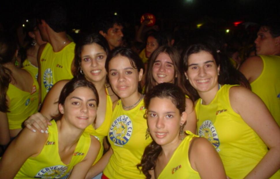 ivete-sangalo-bora-bora-andre-lelys-caveira-e-cia-folia-maceio-2004 (48)