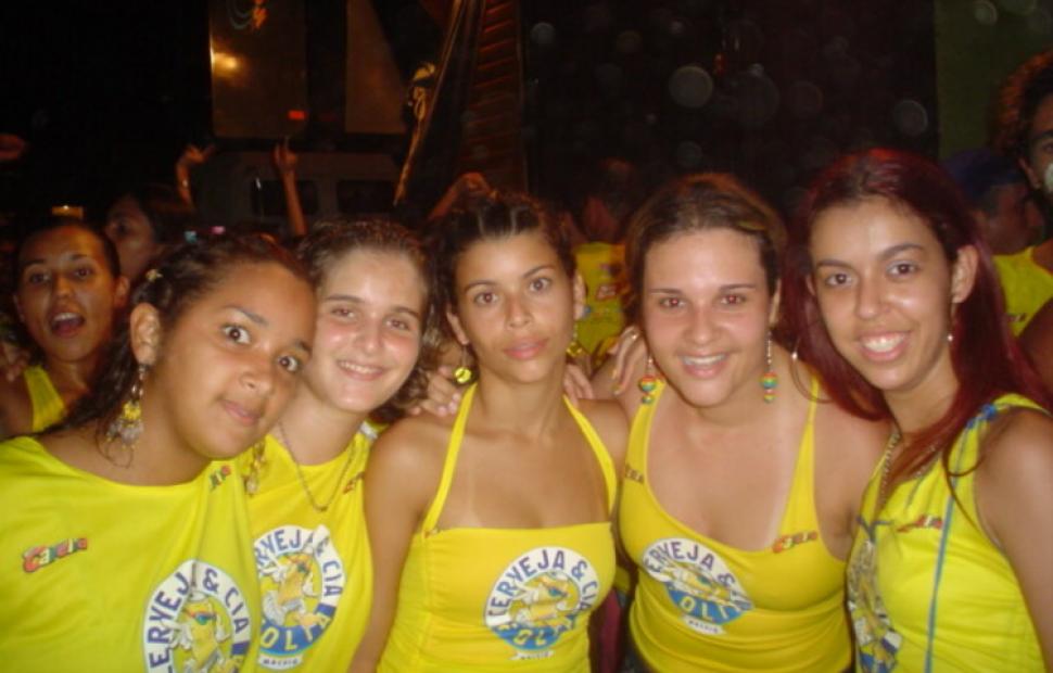 ivete-sangalo-bora-bora-andre-lelys-caveira-e-cia-folia-maceio-2004 (66)