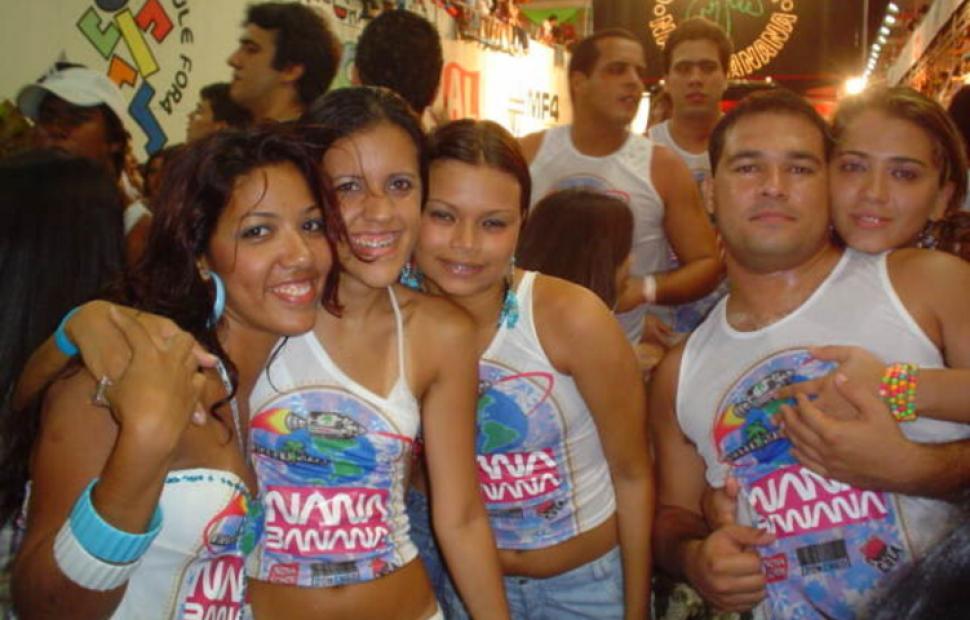 Chiclete-com-banana-nana-banana-2004-maceio-fest-maceio-40-graus_267