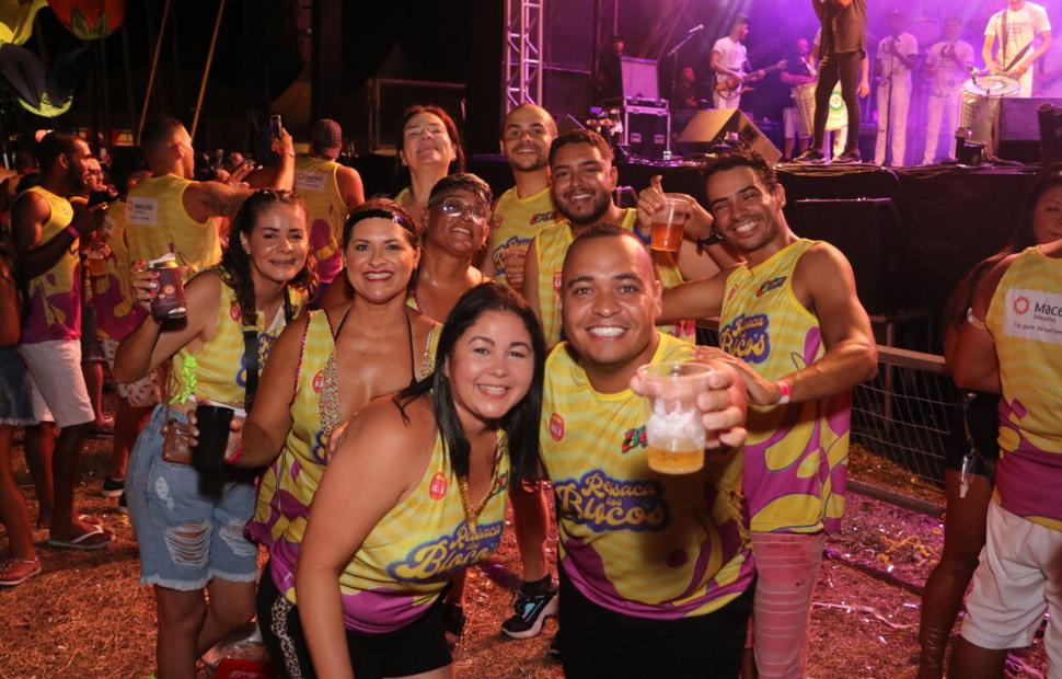 ressaca-dos-bloco-caveira-do-rei-maceio-40-graus-2022_0341