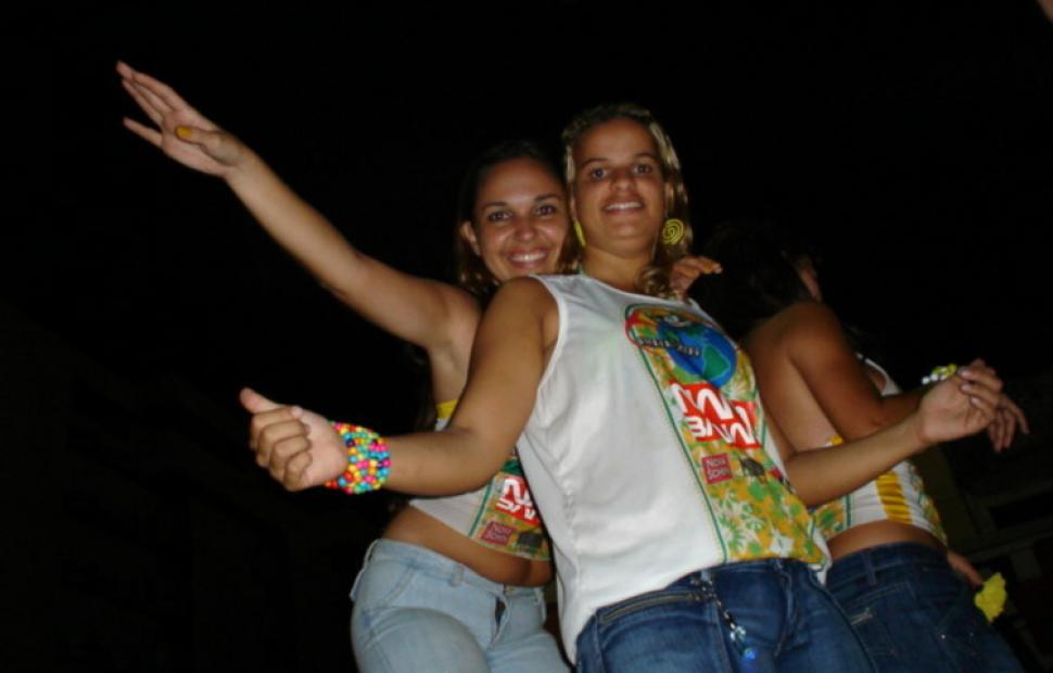 maceio-fest-2004-bloco-nana-bana-bell-marques-00450