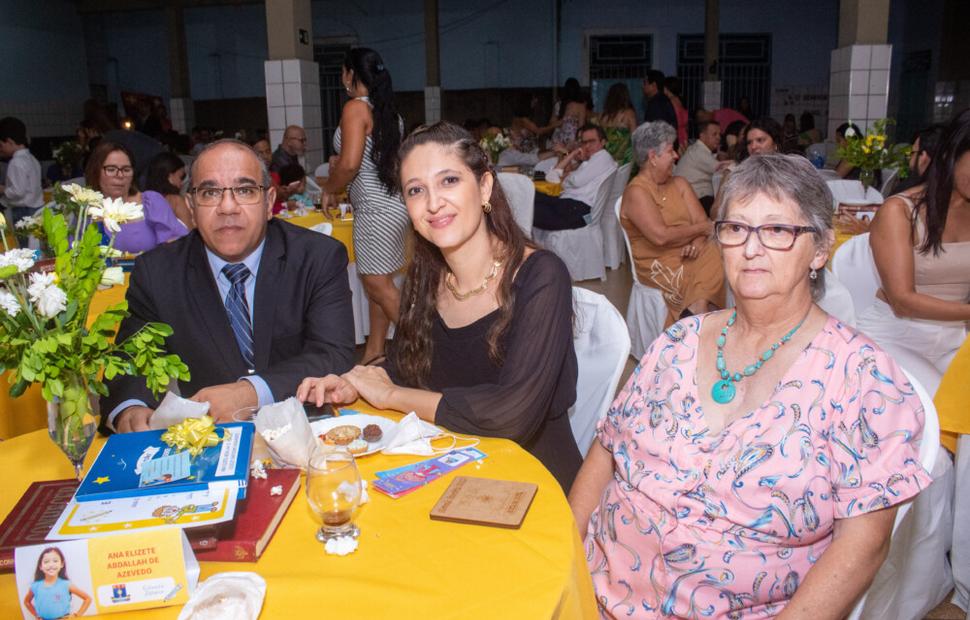 noite-de-autógrofo-colegio-sacramento-2022_0250