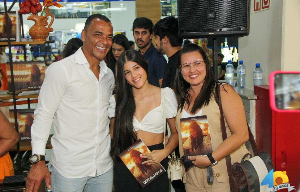 Lançamento-do-livro-depois-do-depois-Mariah-Morais-Fotografia-Itawi-Albuquerque-no-Maceió-shopping- (101)