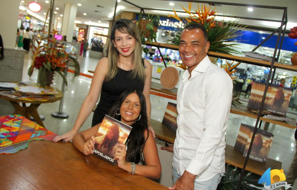 Lançamento-do-livro-depois-do-depois-Mariah-Morais-Fotografia-Itawi-Albuquerque-no-Maceió-shopping- (135)