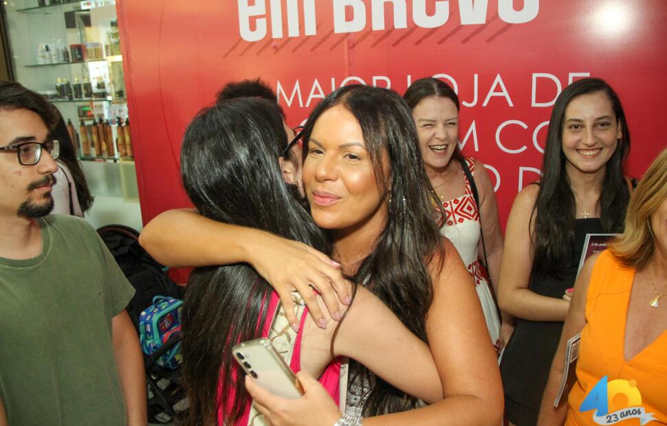 Lançamento-do-livro-depois-do-depois-Mariah-Morais-Fotografia-Itawi-Albuquerque-no-Maceió-shopping- (149)