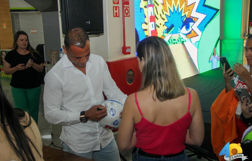 Lançamento-do-livro-depois-do-depois-Mariah-Morais-Fotografia-Itawi-Albuquerque-no-Maceió-shopping- (174)