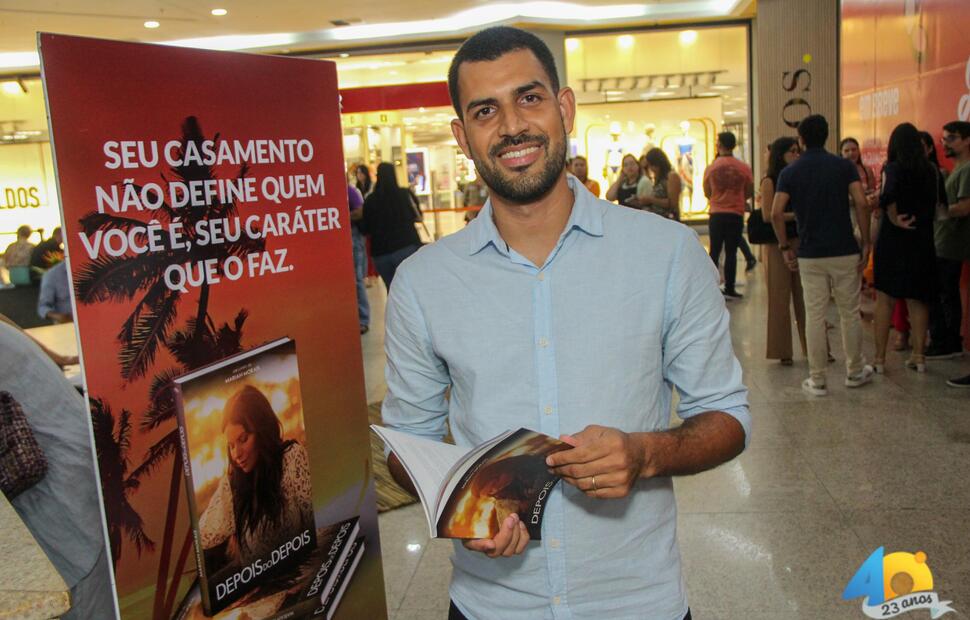 Lançamento-do-livro-depois-do-depois-Mariah-Morais-Fotografia-Itawi-Albuquerque-no-Maceió-shopping- (19)