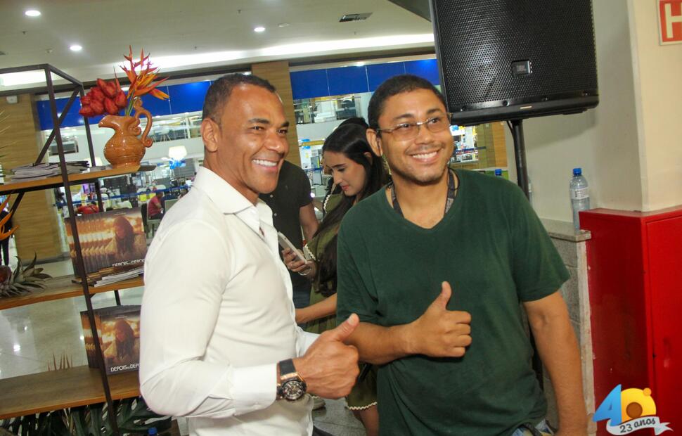 Lançamento-do-livro-depois-do-depois-Mariah-Morais-Fotografia-Itawi-Albuquerque-no-Maceió-shopping- (194)