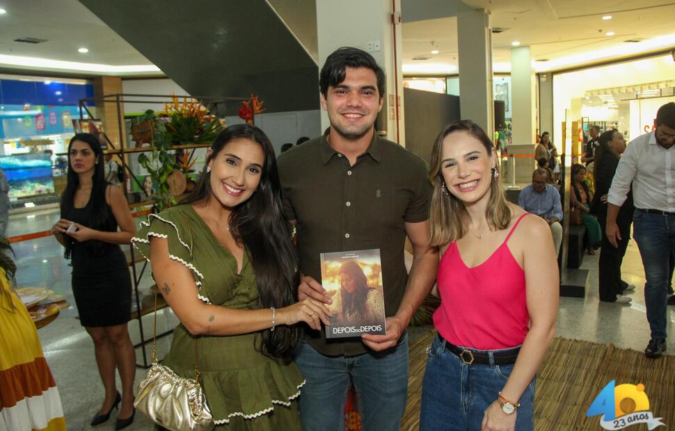 Lançamento-do-livro-depois-do-depois-Mariah-Morais-Fotografia-Itawi-Albuquerque-no-Maceió-shopping- (20)