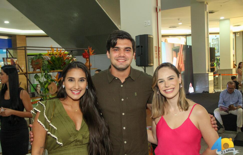 Lançamento-do-livro-depois-do-depois-Mariah-Morais-Fotografia-Itawi-Albuquerque-no-Maceió-shopping- (6)