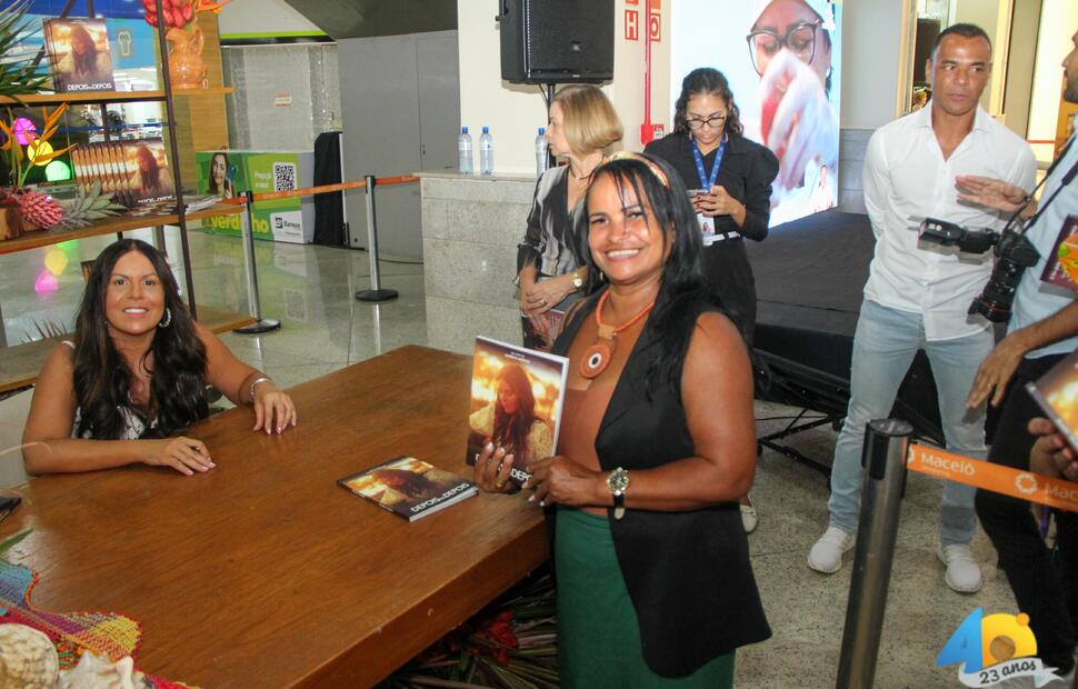 Lançamento-do-livro-depois-do-depois-Mariah-Morais-Fotografia-Itawi-Albuquerque-no-Maceió-shopping- (72)