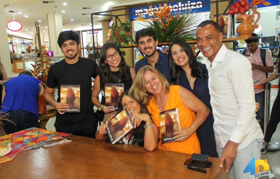 Lançamento-do-livro-depois-do-depois-Mariah-Morais-Fotografia-Itawi-Albuquerque-no-Maceió-shopping- (96)