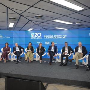 Inclusão digital, segurança e privacidade de dados, e oportunidades e desafios do uso da IA são temas de workshop do B20 Brasil em Maceió