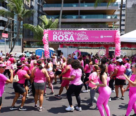 Outubro Rosa: Sesau promove ações de conscientização contra o câncer de mama em Maceió