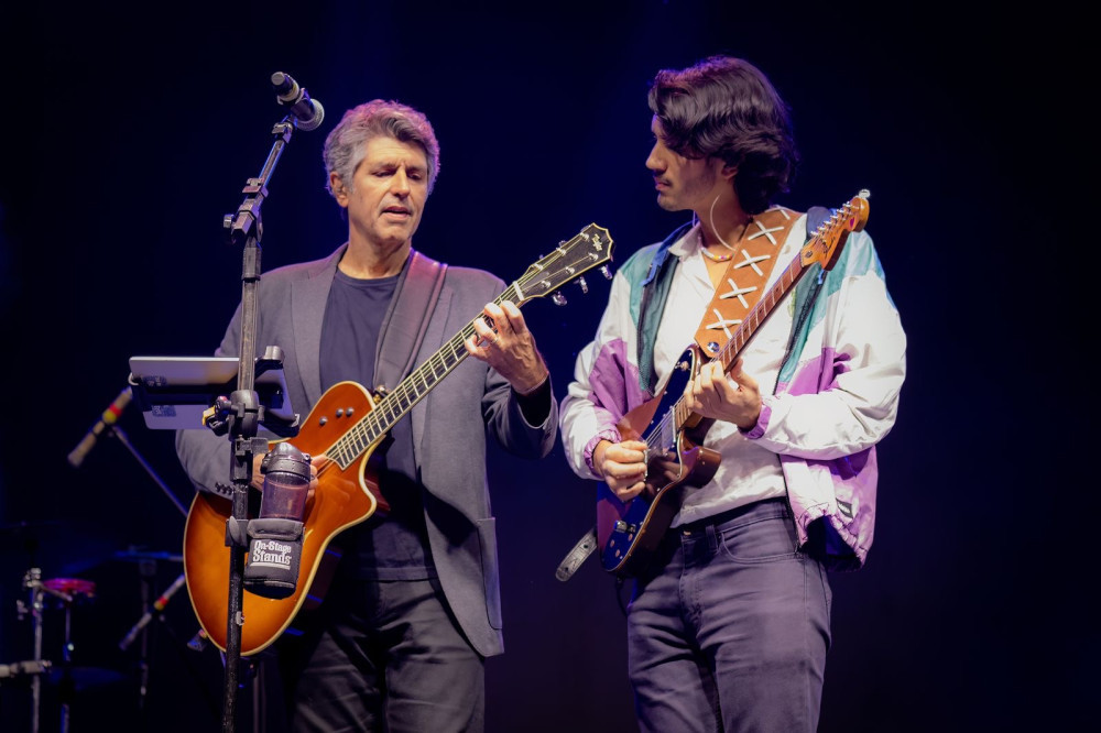 Neste sábado (15), Leoni sobe ao palco do Teatro Deodoro para cantar seus maiores sucessos