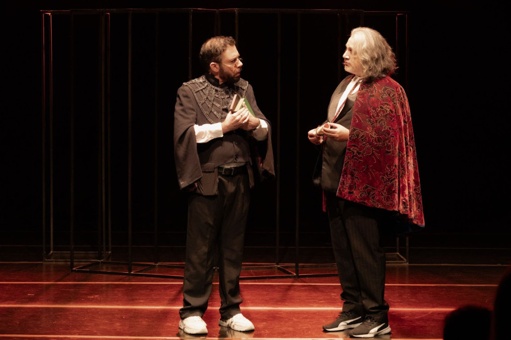 Espetáculo “Medida por Medida”, de William Shakespeare, continua em cartaz no Teatro Sérgio Cardoso